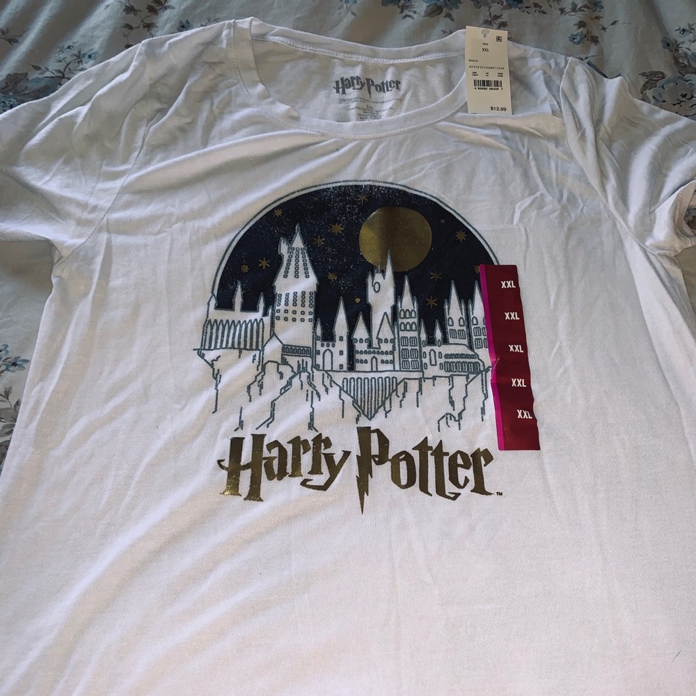 Harry Potter T-shirt.